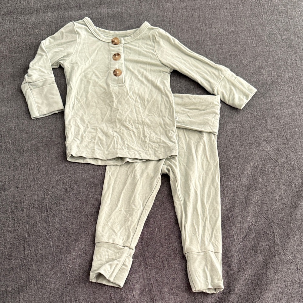 Caden Lane Light Sage Long-Sleeve Pajama Set with Wooden Buttons